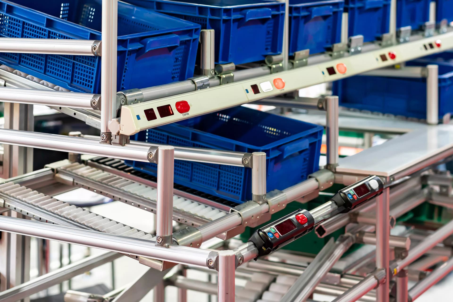 Pick-to-Light and Put-to-Light Devices